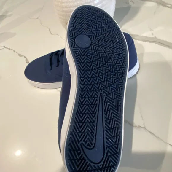 Nike SN check Low Canvas Track shoes