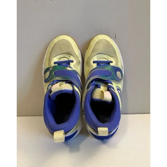Nike Team Hustle D11 SE Basketball Shoes Big Kids Sz 4Y Womens Sz 5.5