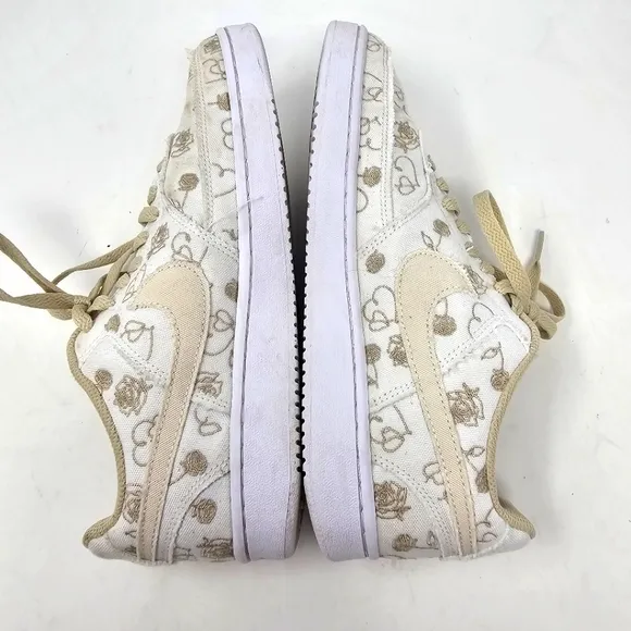 Nike‎ Women's Court Vision Low 'Valentines Day' Sneakers Size 9.5 No Box EUC.