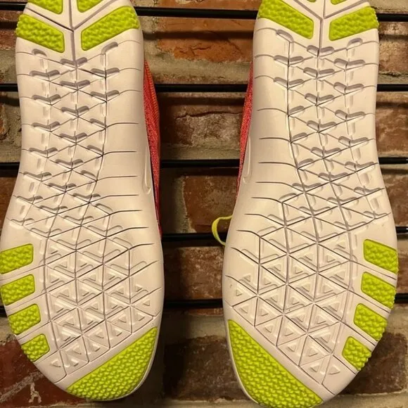 Nike Women's Free TR Focus Flyknit Training Shoes