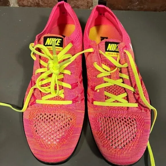Nike Women's Free TR Focus Flyknit Training Shoes
