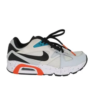 NIKE Youth Air Structure Sneakers in White Speckled Turf Orange Big Kid's 6.5