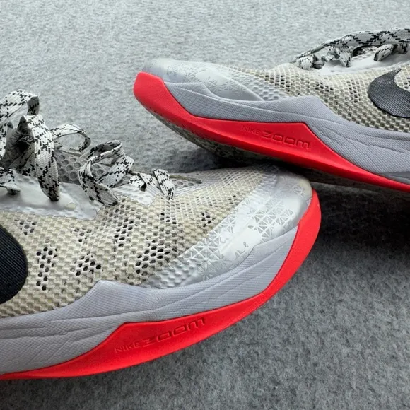 Nike Zoom Crusader Grey Black Red Size 11 Mens Basketball Shoes 642855-003