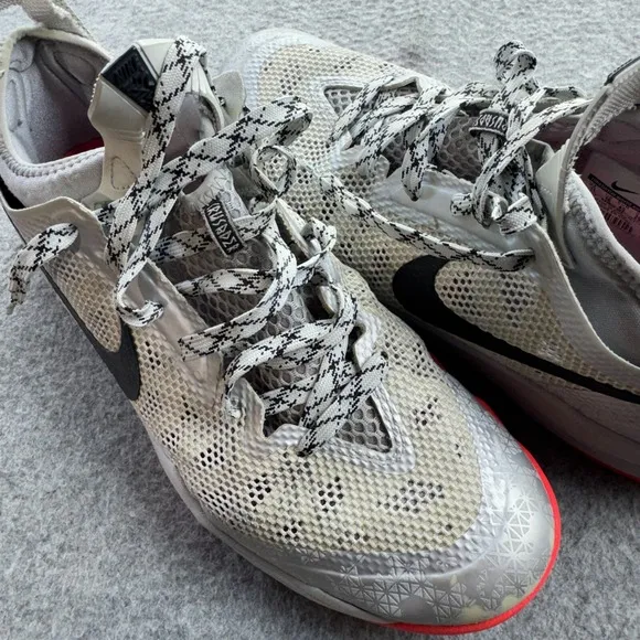 Nike Zoom Crusader Grey Black Red Size 11 Mens Basketball Shoes 642855-003
