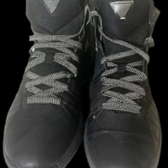 Nike Zoom Hyperdunk  Black &amp; White Athletic Shoes SZ 5Y *Rare*