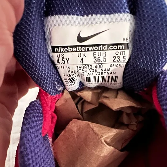 Nike Zoom Pegasus 32 Athletic Shoes