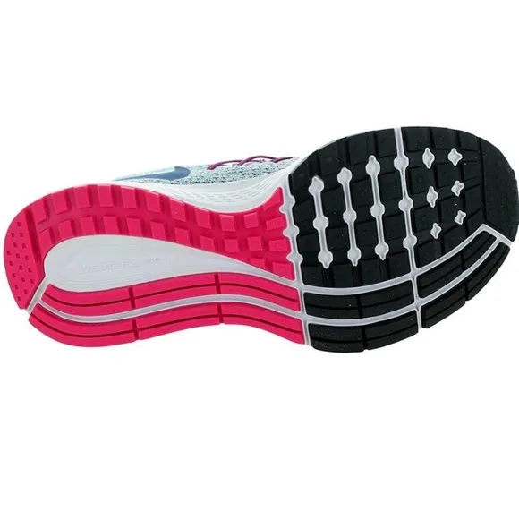 Nike Zoom Pegasus 32 Athletic Shoes