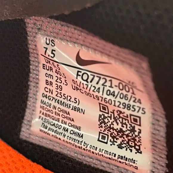 Nike Zoom Vapor 11 Premium HC Silver Orange NYC Tennis Shoes Size 7.5 FQ7721-001