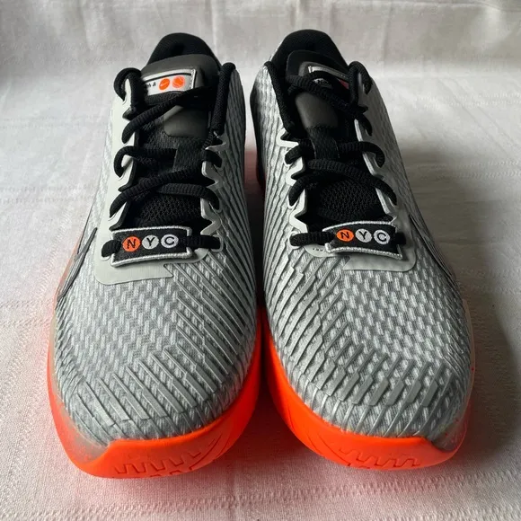 Nike Zoom Vapor 11 Premium HC Silver Orange NYC Tennis Shoes Size 7.5 FQ7721-001