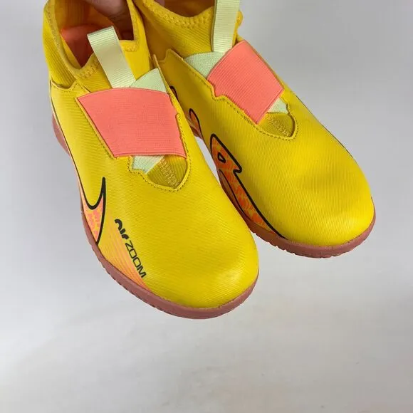 Nike air Zoom mercurial Vapor 15 youth size 5.5 bright yellow peach athletic