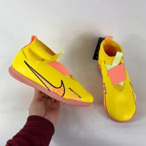 Nike air Zoom mercurial Vapor 15 youth size 5.5 bright yellow peach athletic