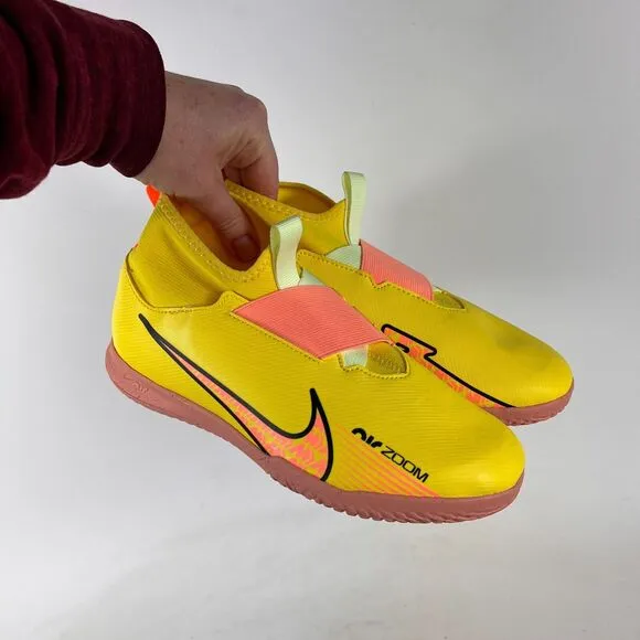 Nike air Zoom mercurial Vapor 15 youth size 5.5 bright yellow peach athletic
