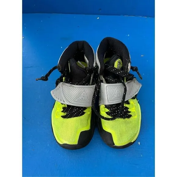 Nike Kyrie 6 Cross (GS) Basketball Shoes Big Kids Volt Silver CN8581-704 Sz 11C