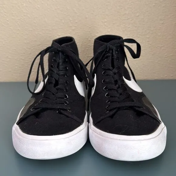 NIKE SB Blazer Court Mid Black &amp; White Men's 10
