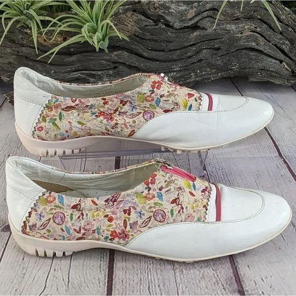 Nina Gelardi Floral Zip Up Spikeless Golf Shoes