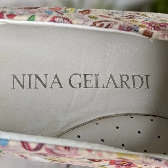 Nina Gelardi Floral Zip Up Spikeless Golf Shoes