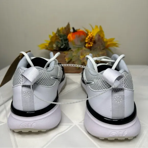 NWOB Nike Air Zoom Diamond Elite Turf White Baseball Shoes DZ0503-103 Size 10