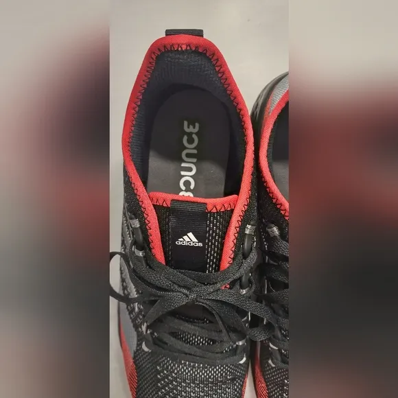 NWOT Men's Adidas FluidFlow 2.0 Sneakers