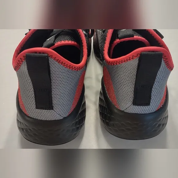 NWOT Men's Adidas FluidFlow 2.0 Sneakers