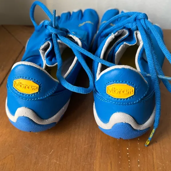 NWOT Men’s Vibram FiveFingers Speed XC Lite Running Golf Exercise Shoes 40 8-8.5