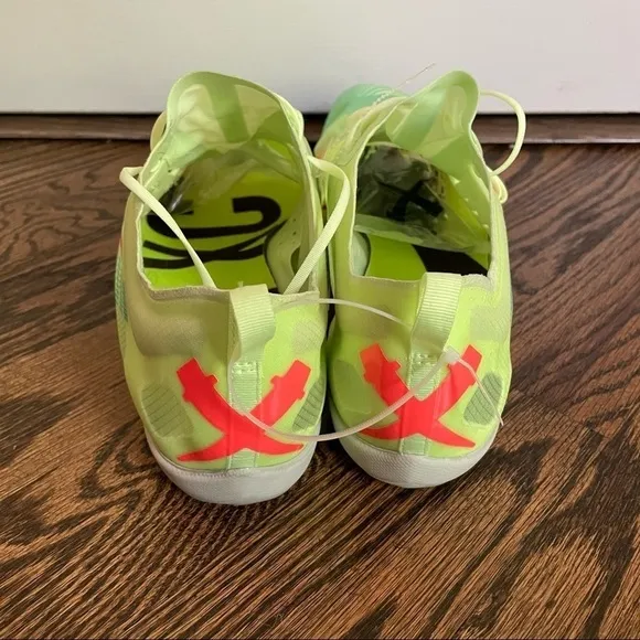 NWOT Nike Zoom Victory 5 XC Track and Field Shoes Distance Spikes Volt