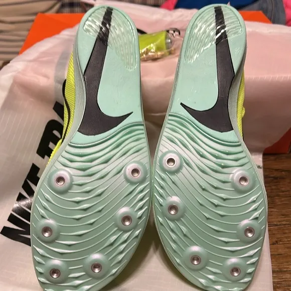 NWOT Nike Zoomx Dragonfly Track Shoes