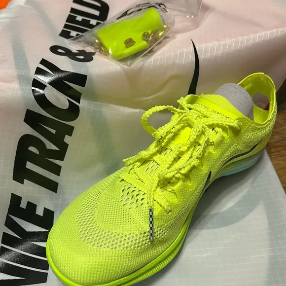 NWOT Nike Zoomx Dragonfly Track Shoes