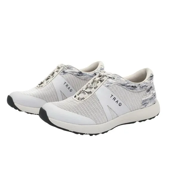 NWOT Traq Alegria Cloudy Gray Intent Multi Athletic Shoes Women's 8.5 , EU 40