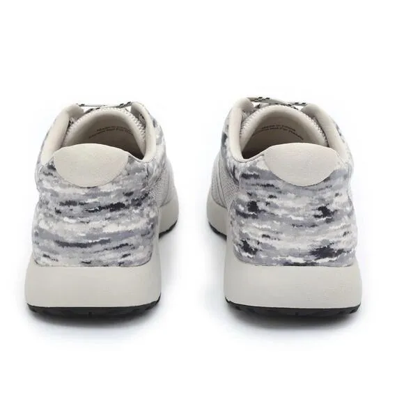 NWOT Traq Alegria Cloudy Gray Intent Multi Athletic Shoes Women's 8.5 , EU 40