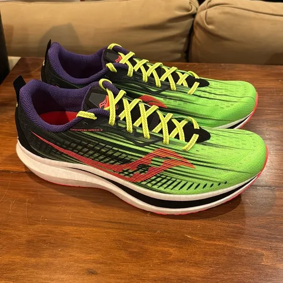 NWT Saucony Endorphin Speed 2 Mens 13 Green Black Lace Up NIB Power Running Shoe