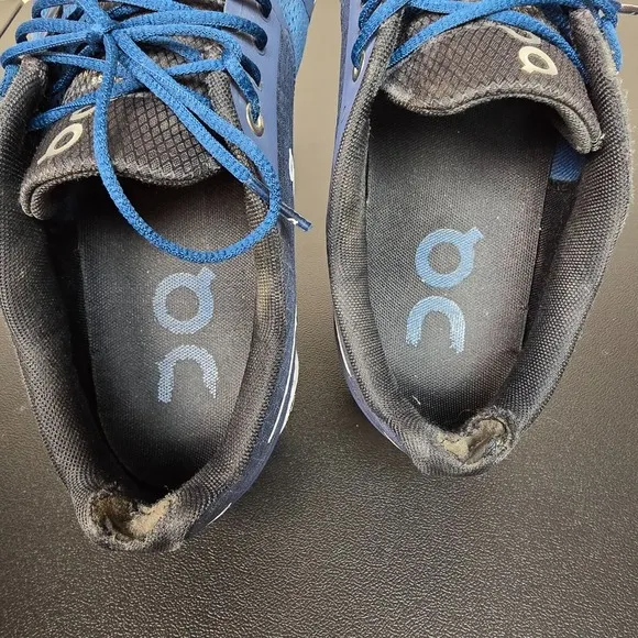 On Shoes Mens Size 10 Midnight Blue Cloud 5 Performance Running Run Gym Logo
