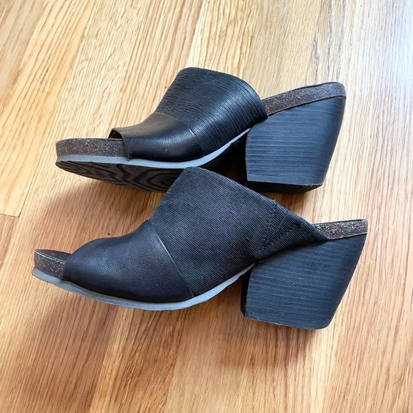 OTBT Black Heeled Mules