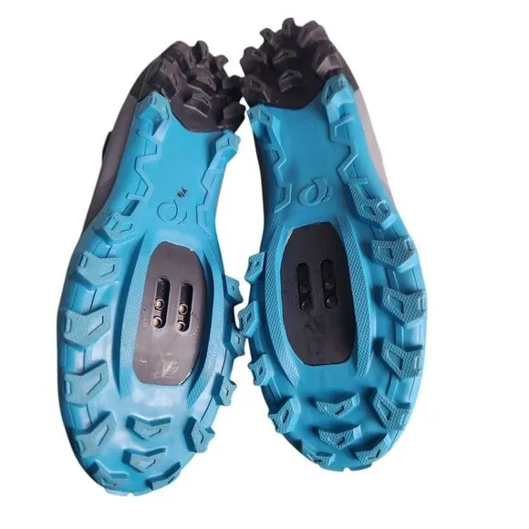 Pear Izumi Shoes Women's 41‎ Gray X-Alp Divide Mountain Bike Cycling