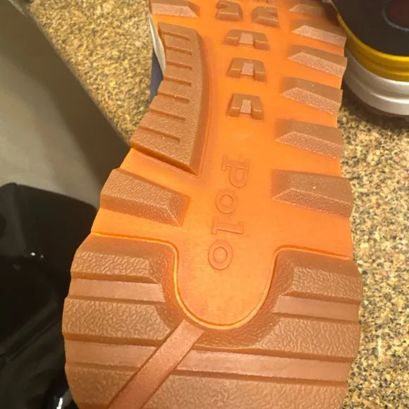 Polo Ralph Lauren sneakers/athletic shoes track 20011‎ size 11