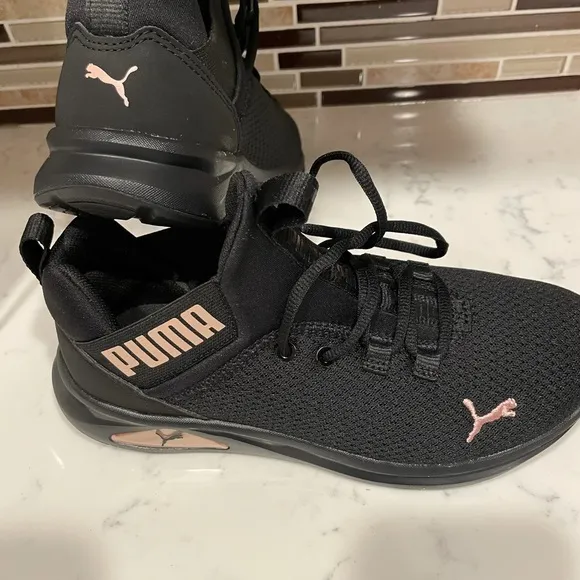 Puma Enzo 2 sneakers for womens  NWT