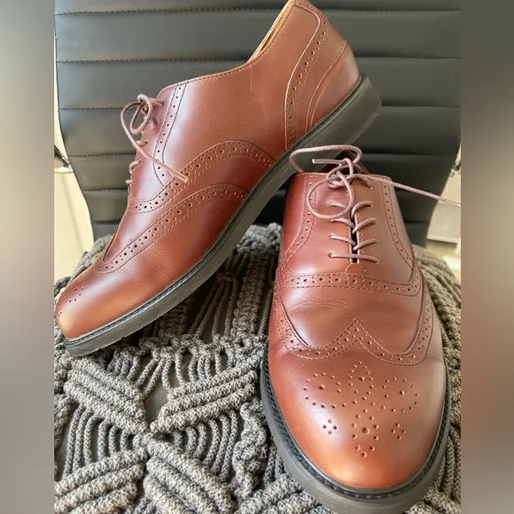 Rockport Mens Wing Tip Brown Oxford’s Antique Tan Size 9.5 Like New