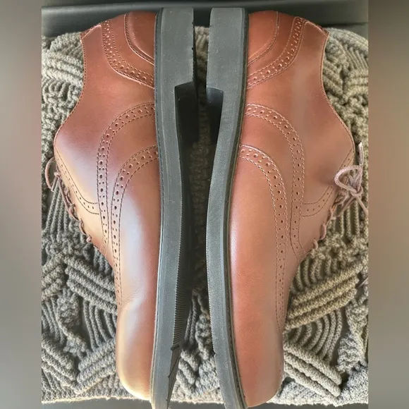 Rockport Mens Wing Tip Brown Oxford’s Antique Tan Size 9.5 Like New