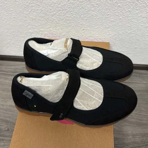 Ryka Effortless Mary Jane Shoe (WIDE)