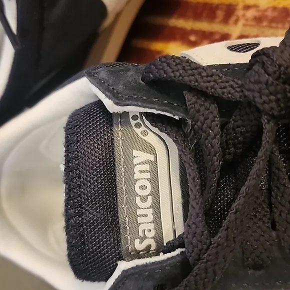 Saucony Unisex Sneakers &amp; Athletic Shoes Saucony Tenis Men's 7.5 Women's 8.5 NWO
