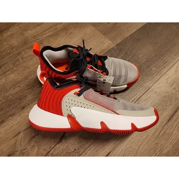 Size 5 Adidas Big Kids Trae Unlimited J Basketball Shoes Red Metal Grey