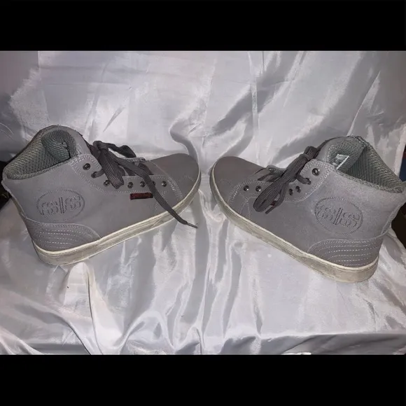Speed and Strength Black Nine Shoes Size 8