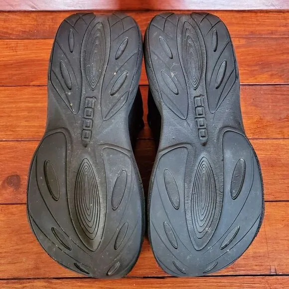 Topo Atmos Running Shoes Men Sz 11 Triple Black Athletic Sneakers Zipfoam