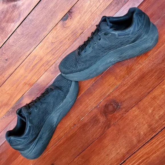 Topo Atmos Running Shoes Men Sz 11 Triple Black Athletic Sneakers Zipfoam