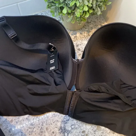 Torrid Curve push up plunge underwire bra bundle of 2 size 50H or 50DDDDD