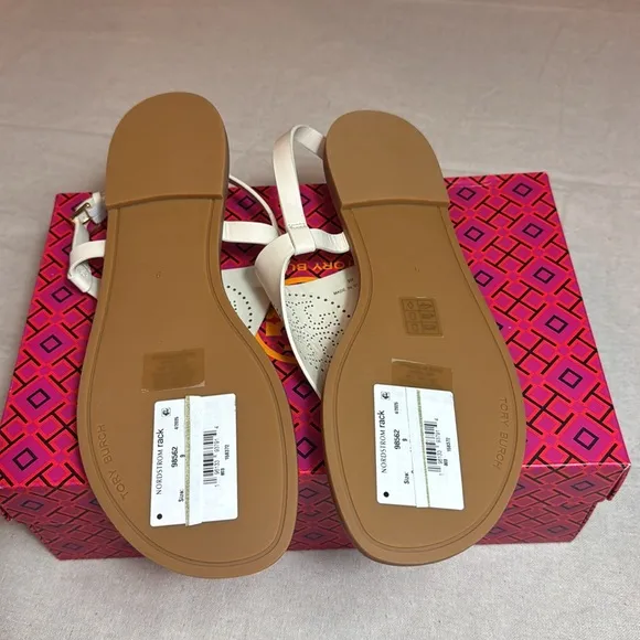 Tory. Burch Capri Perf Smooth Leather Samdals.