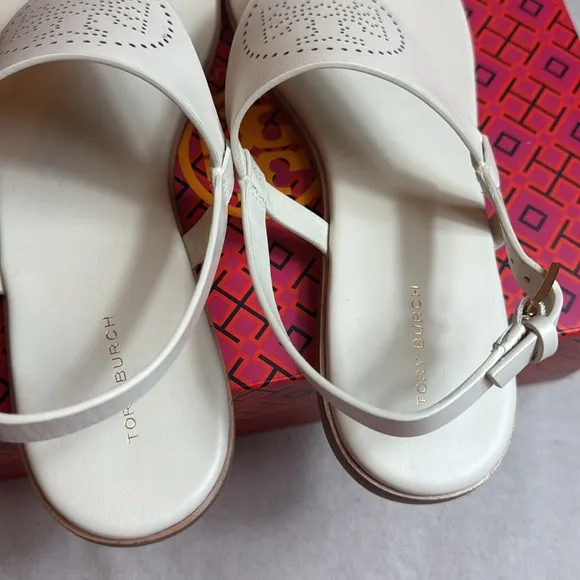 Tory. Burch Capri Perf Smooth Leather Samdals.