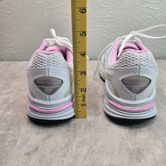 Under Armour Athletic Sneaker Womens 8.5 White Pink Low Top Sporty Running Shoes