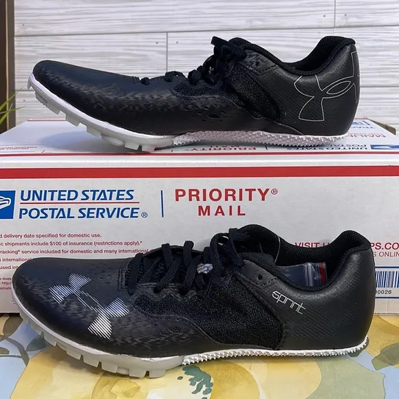 UNDER ARMOUR Kick Sprint 4 Track and Field Spikes, Track Running Shoes Size 8.5