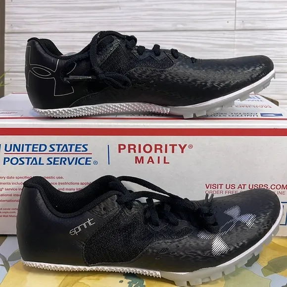 UNDER ARMOUR Kick Sprint 4 Track and Field Spikes, Track Running Shoes Size 8.5