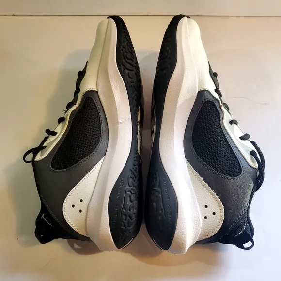 Under Armour  Lockdown 6 Basketball Shoes Men's 8.5 Women's 10